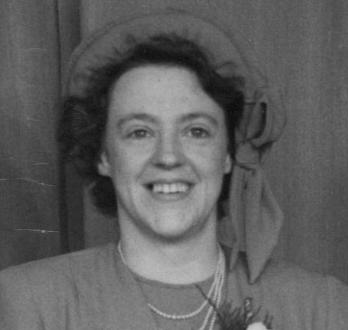 Photo - George Vernon & Edith Queen Wedding Group -  May 1948